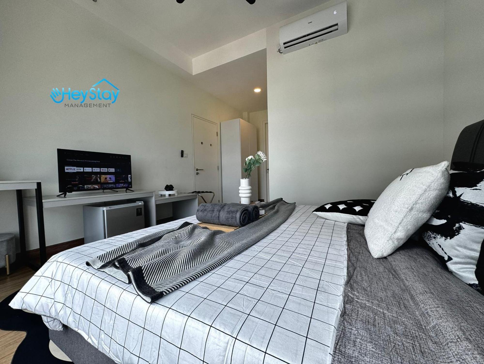 The Apple Residence By Heystay Management Malacca Kültér fotó